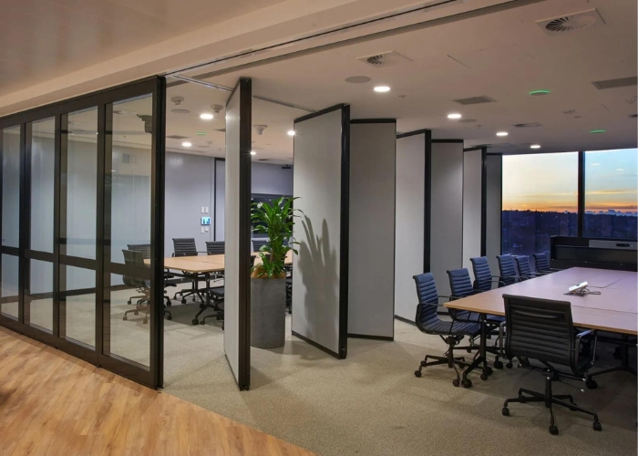 Movable Acoustic Walls for Meeting Areas from Bildspec