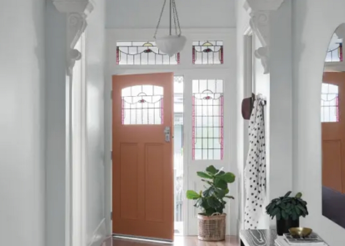 Choosing the Right Paint for Your Hallway with Dulux