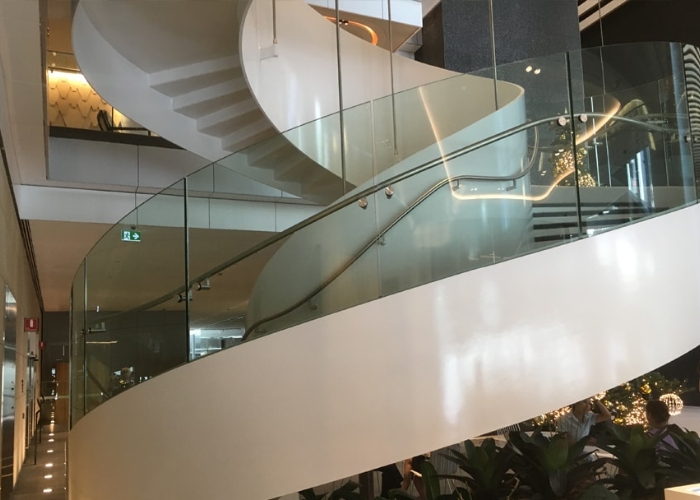 Laminated Glass Panels for Spiral Staircase by Bent & Curved Glass
