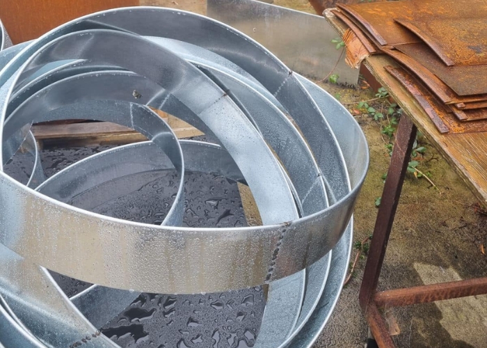 Round Garden Edging for Tree Rings by FormBoss