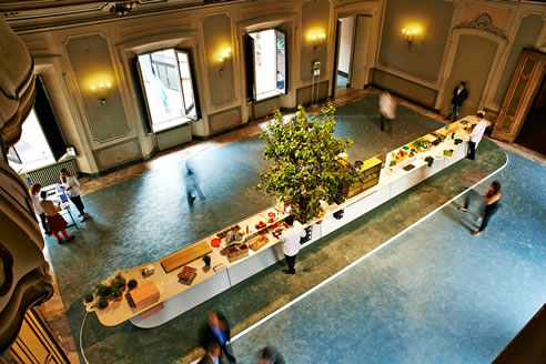 islands installation raw edges