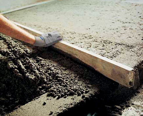 Controlled-shrinkage mortar for quick-drying screeds from MAPEI