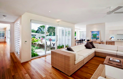 Louvre frame, handle and clip options from Breezway