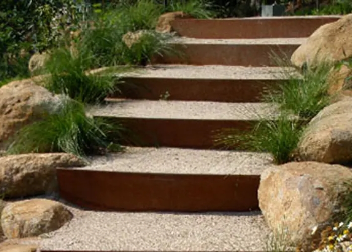 Steel Garden Edging for Steps by Formboss