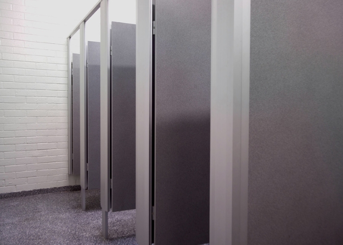 Streamline Floor Mounted Cubicles by Flush Partitions