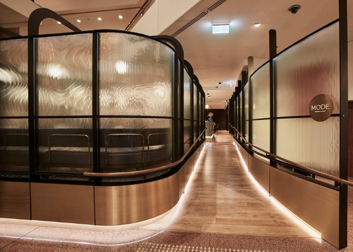 Ribbed and Curved Glass for Restaurants by Bent & Curved Glass