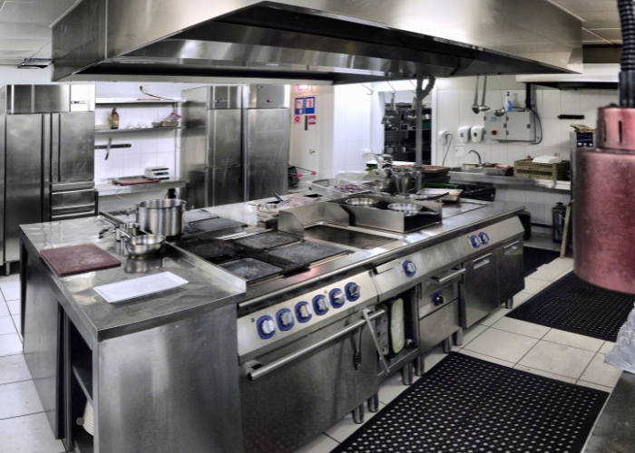 Fire-Resistant Backing for Kitchens by Bellis