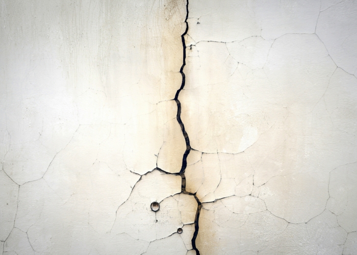 Solutions for Cracks in Structural Elements by Danlaid