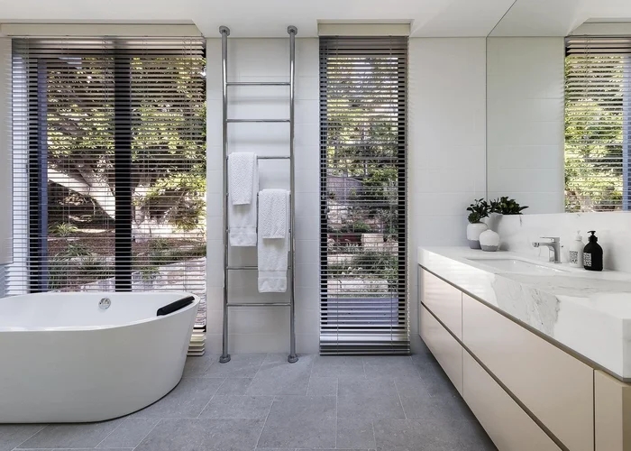 Custom Venetian Blinds for Homes by Solis