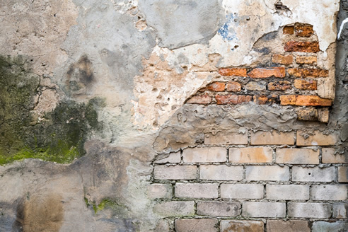 rising damp in brickwork
