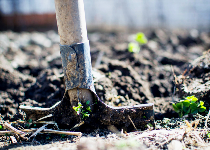 DIY Outdoor Channel Drains for Home Gardens from Hydro