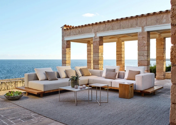 Outdoor Furniture Sale by Cosh Outdoor Living