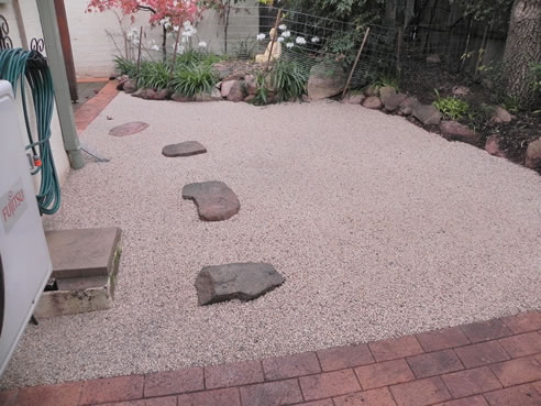 stoneset pebble paving