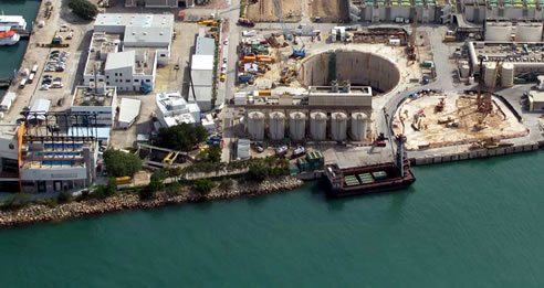 pumping station victoria harbour hong kong