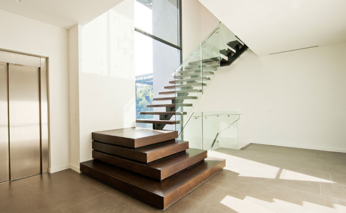 mono string staircase