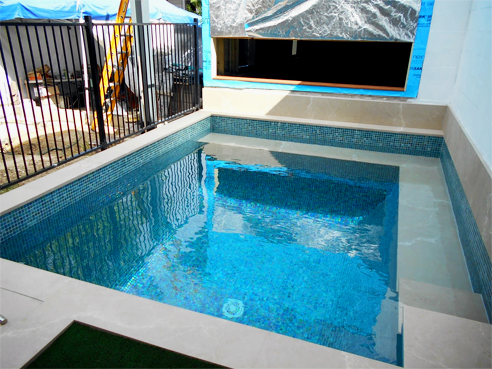 Pool tiling systems from LATICRETE