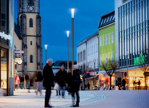 Lighting that showcases architecture from WE-EF