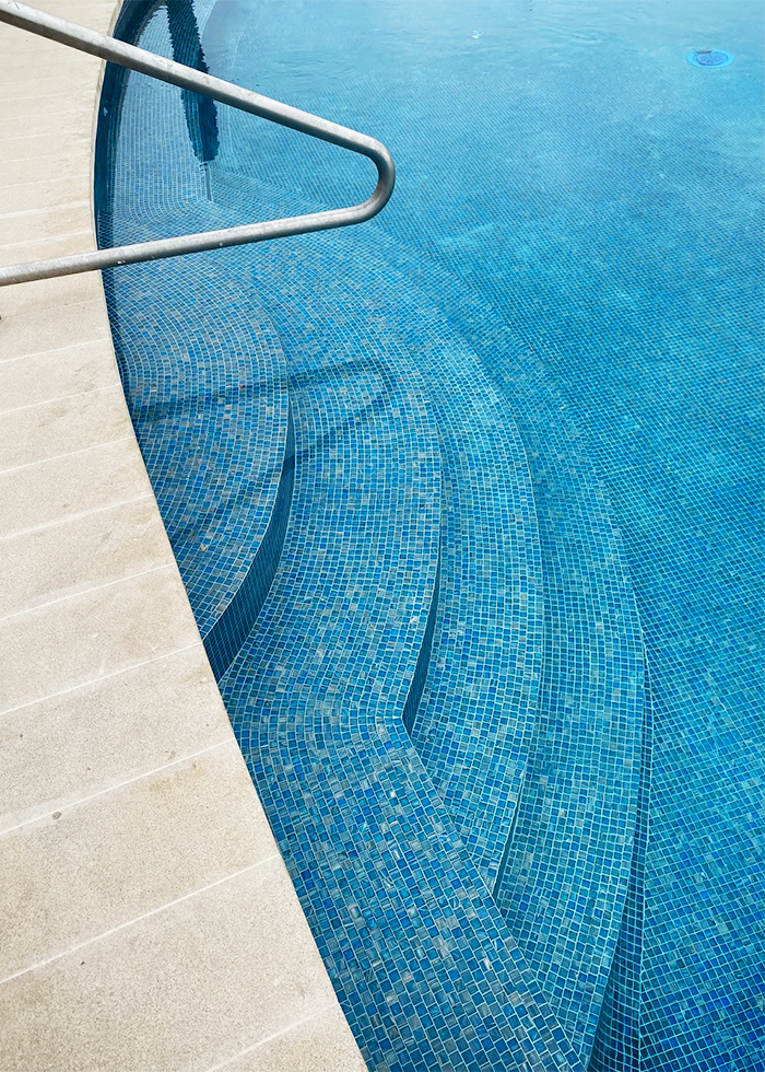 Complete Pool Tiling Installation System by LATICRETE