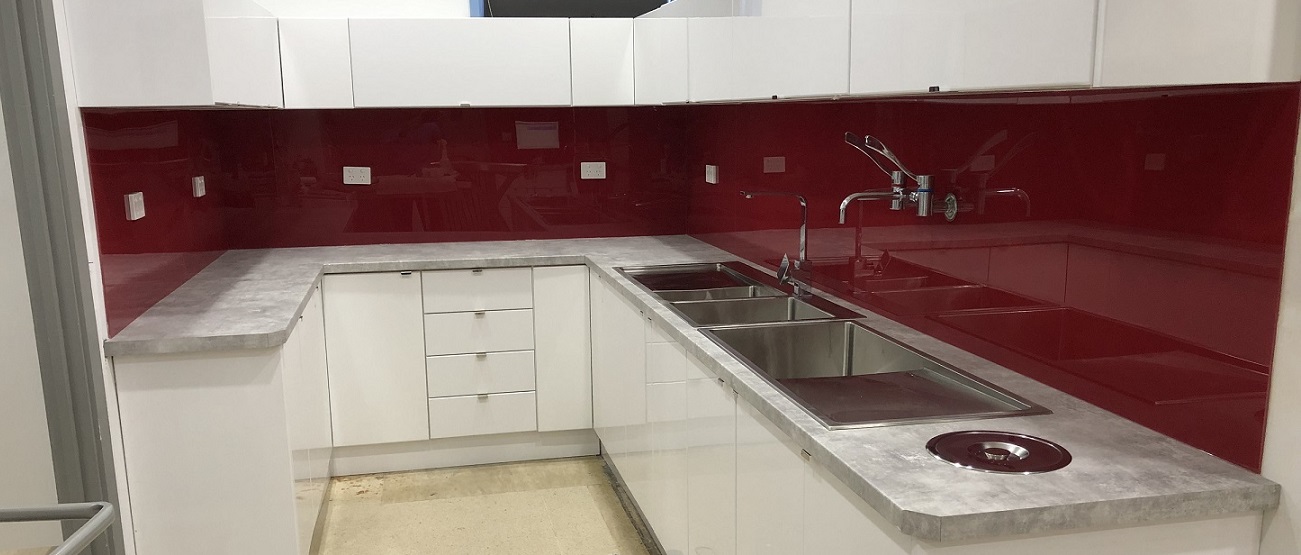 Acrylic Splashbacks for Clinics, Schools and Other Commercial Use from Innovative Splashbacks.