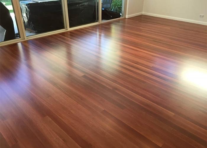 Solvent Base Surface Coating for Wood Floor Finishes by Synteko