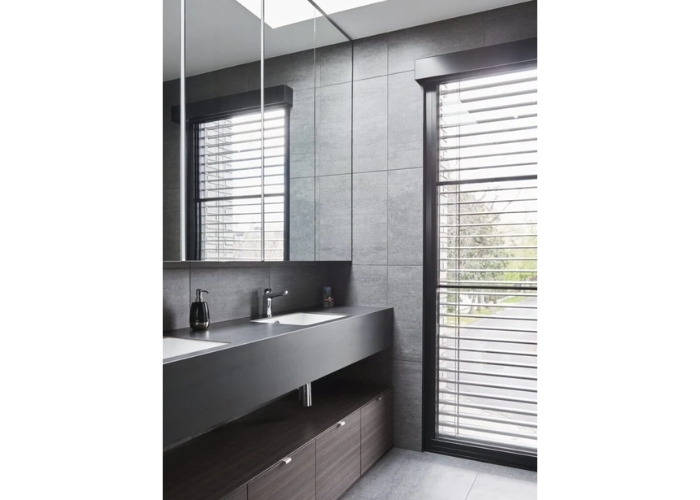 How to Clean External Venetians by evaya