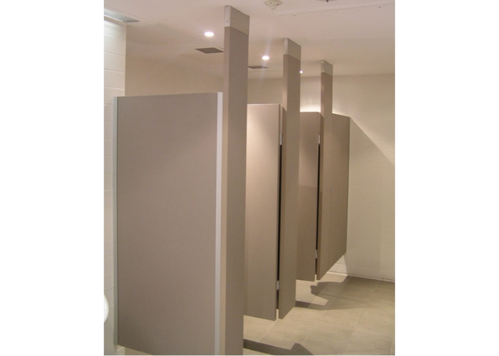 Easy to Clean Cubicles for WCs by Flush Partitions
