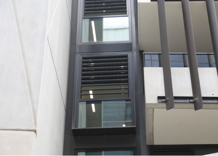 Facade-Mounted Smoke Vents in Australia by Safetyline Jalousie