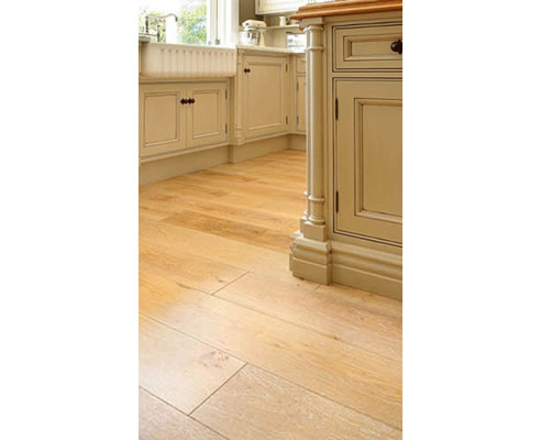 wide plank oak floor