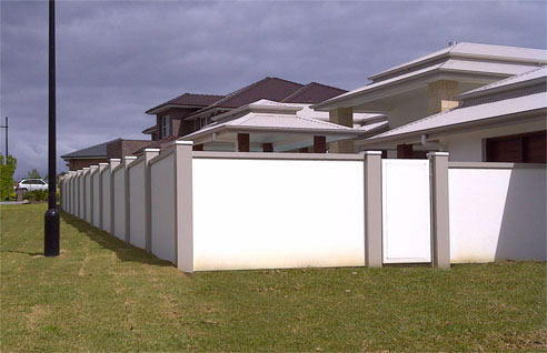 Modular fencing clearance