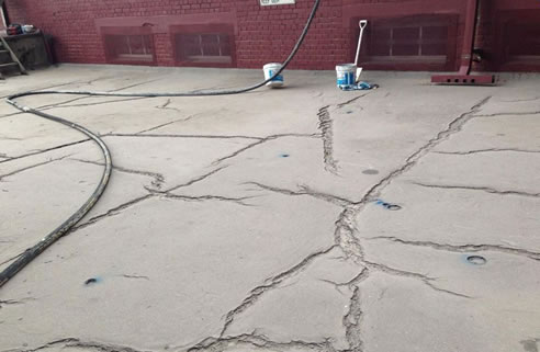 cracks in roof membrane