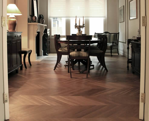 oak floor chevron pattern