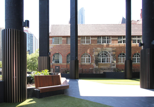 aluminium beams around concrete columns