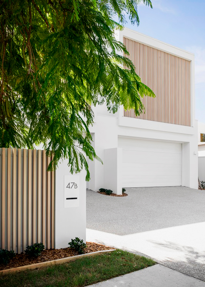 Striking Architectural Timber-look Battens for Homes by DECO