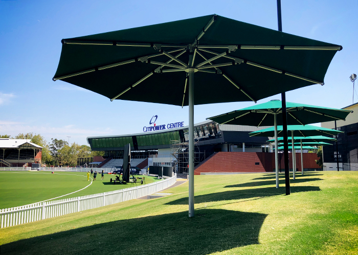 5m Heavy Duty Umbrellas in Round from Instant Shade Umbrellas