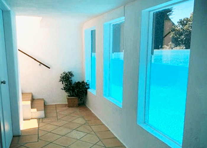 Quality Pool Windows and Portholes from Allplastics