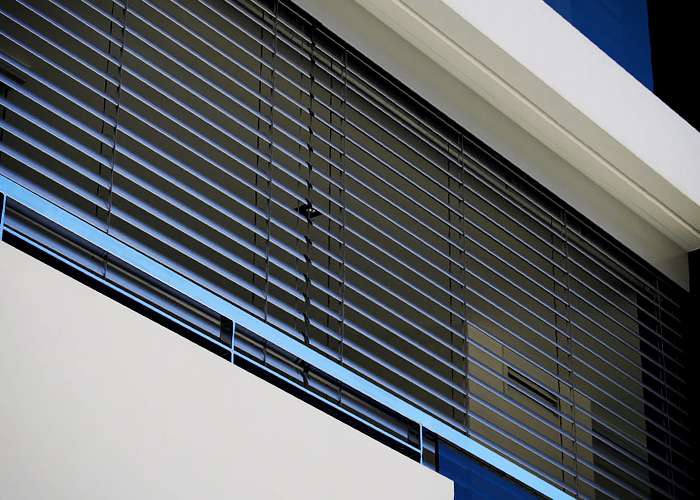 Automatic External Venetian Sun Shades from Maxim Louvres