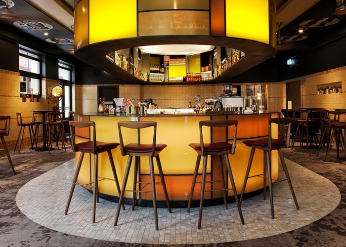 Specialty Glass Manufacturer by Bent & Curved Glass