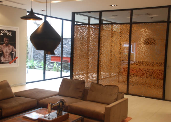Specialty Glass Manufacturer by Bent & Curved Glass