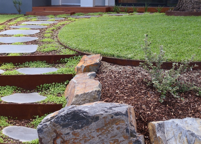 Installation Tools for Garden Edging by FormBoss