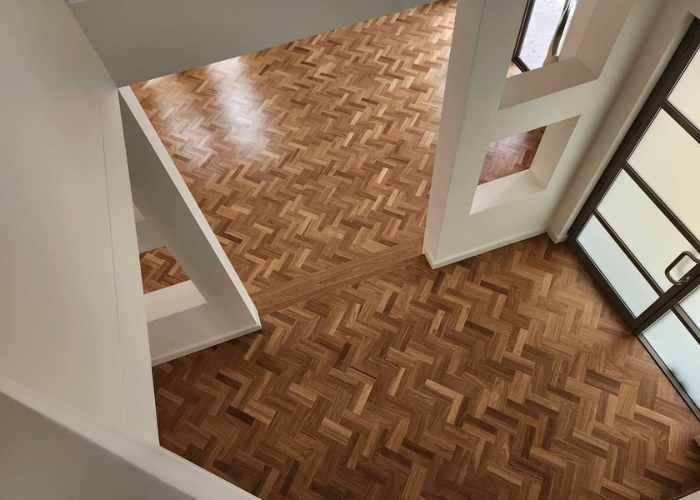 Maintenance for Oil-Based Floor Finishes by Synteko