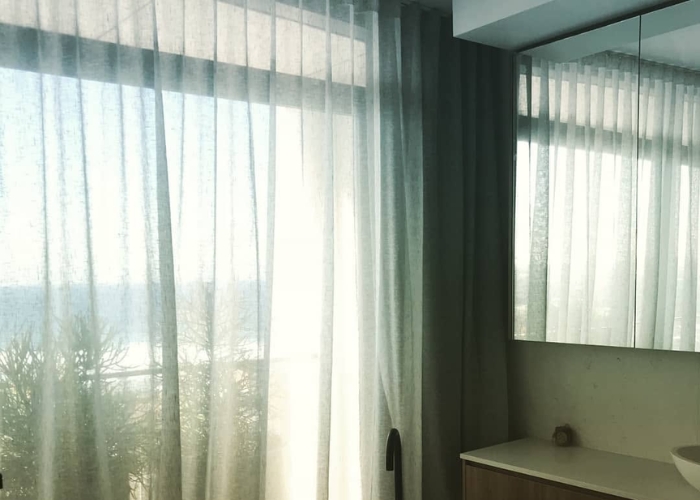 Wireless Curtain Track Motor by Forest Drapery