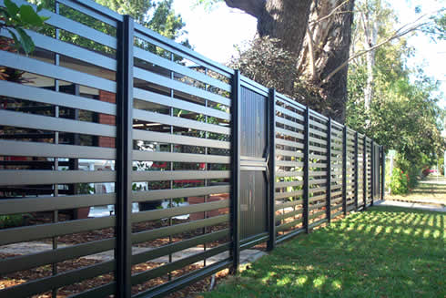 Bluescope Steel Fencing - Steel Fencing ManufacturersSteel Fencing ...