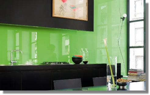 green glass splashback