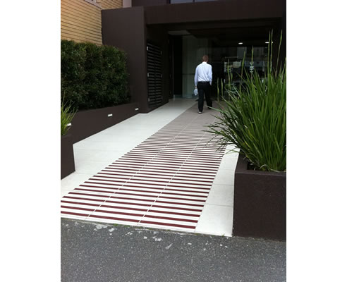 weatherproof non slip tape on ramp