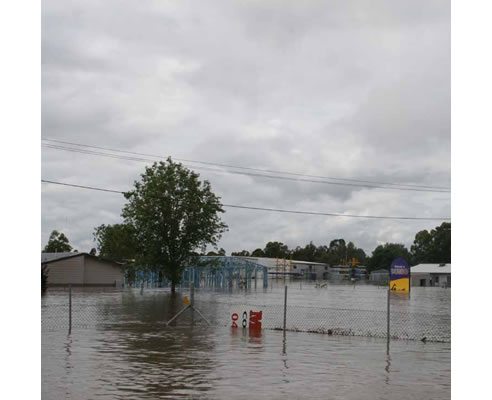 flood waters at harnett homes