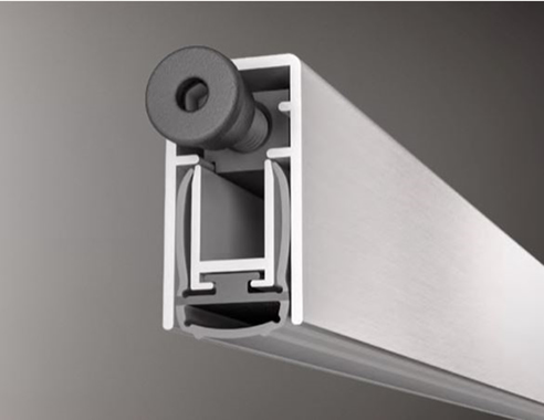 Bottom shop door seals