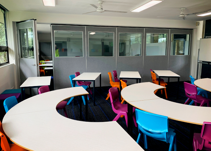 Operable Walls for Innovative School Environments by Bildspec