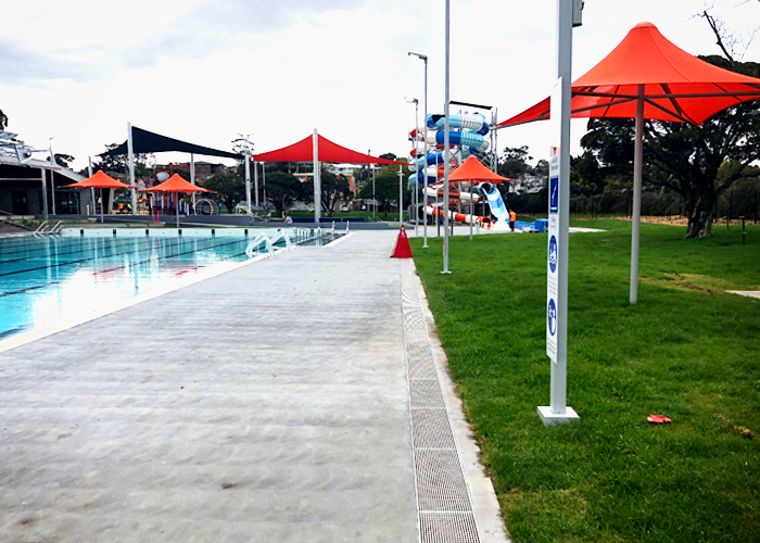 Drainage Grates for Public Swimming Pools from Hydro