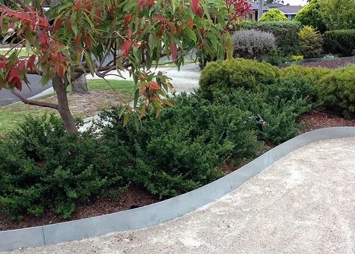 Best Edging for Garden Beds by FormBoss