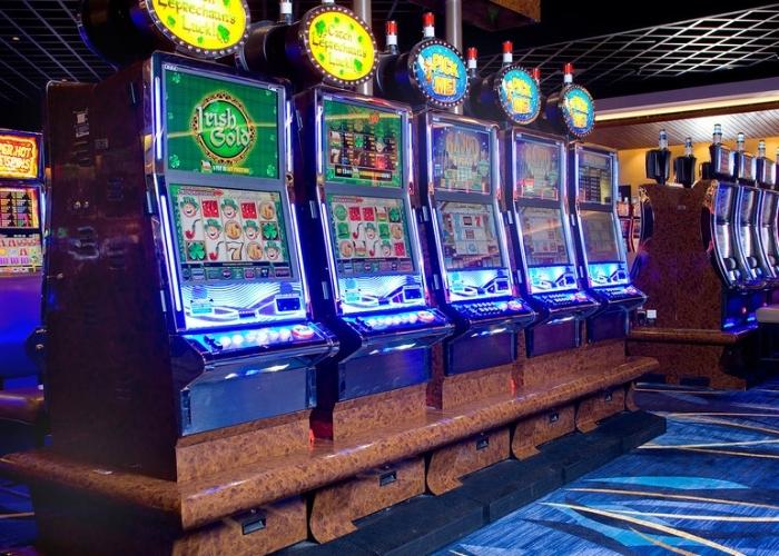 Underfloor Service Distribution Systems for Casinos by Tate